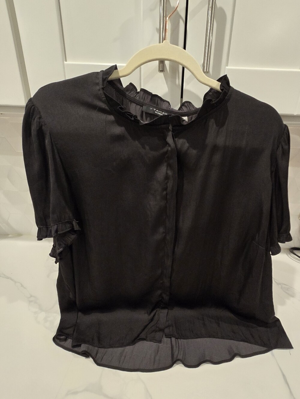 T Tahari Woman Black Ruffle-Neck Short Sleeve Button Up Blouse